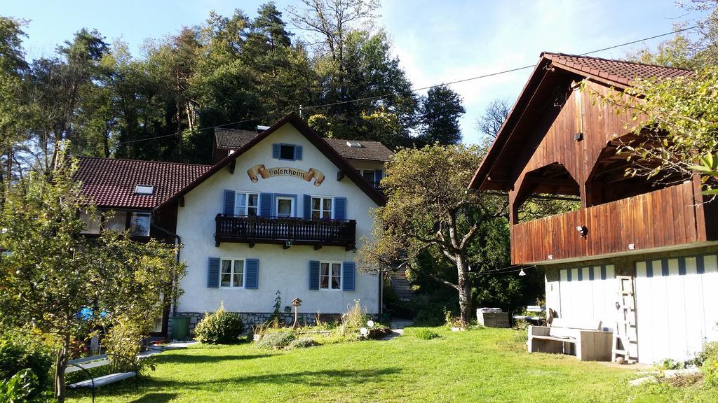Pension Rosenheim Treffen Eksteriør billede